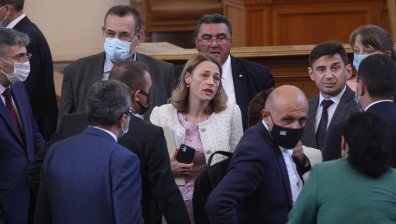 Последен работен ден за депутатите, 46-ото НС остава в историята