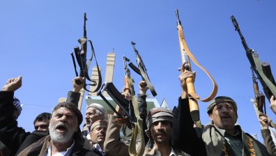 САЩ: Свалихме 18 дрона и 3 ракети, изстреляни от йеменските хути в Червено море