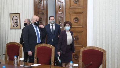 Първи тур: Радев проведе консултации с ГЕРБ