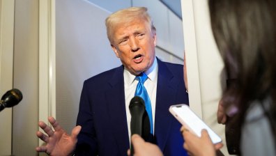 Доналд Тръмп поиска огромни суми от Европа, докато срива икономиката на САЩ (ВИДЕО)