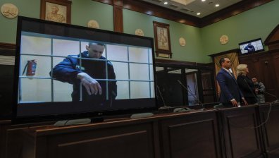Говорителят на Навални: Възможно е да са го отровили отново, умира бавно