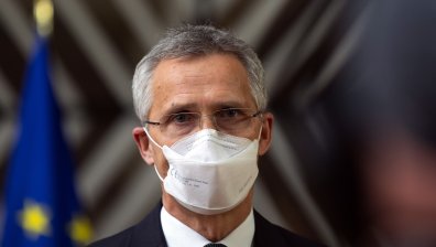Столтенберг: ЕС и НАТО да си сътрудничат срещу хибридната кампания на Лукашенко