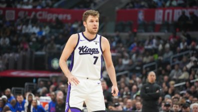Везенков блесна при победа на "Сакраменто" над шампиона в NBA