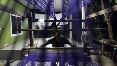 Когато становете мълчат: Тъкачи в Турция са без пари, не могат да си платят тока