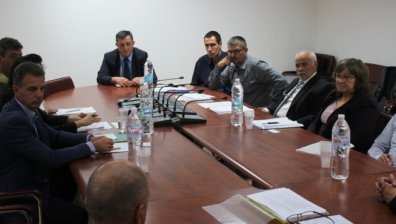 Фирма, която иска да добива природен газ и земеделци проведоха среща