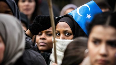 Жените уйгури в Китай - принудени да се подлагат на операции за стерилизация