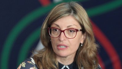 Захариева в Прага: Да не допускаме ново затваряне на границите в ЕС