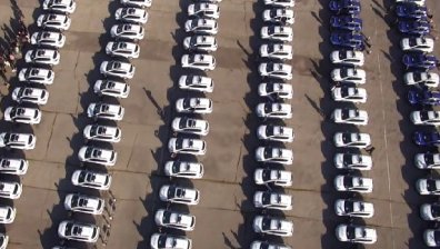 Поръчката за 350 джипа за  МВР нажежи страстите в парламента