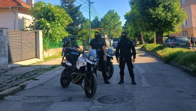 Екшън в Софийско и десетки задържани, Демерджиев обяви как "недосегаеми няма" (ВИДЕО)