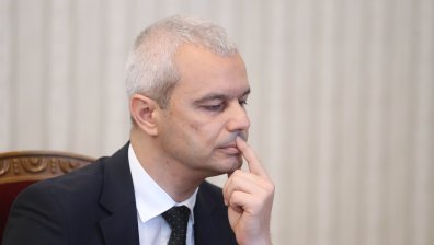 Костадинов подаде сигнал до ДАНС срещу Йотова и Киселова за "държавна измяна"