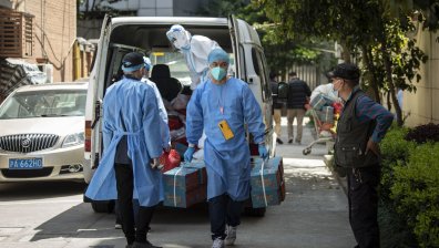 Китайски експерт: В момента е неприложимо пълното отваряне на Китай заради Ковид-19