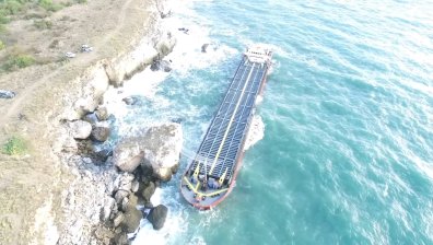 Започва преместването на част от товара на "Vera Su", чакат резултати от експертизите