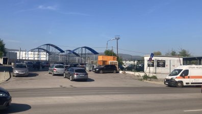 Служител се барикадира в гараж "Земляне" в София заради лоши условия на труд