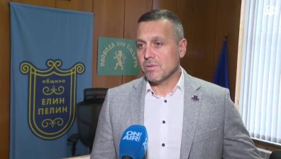 Кметът на Елин Пелин за "Хелоуин": Комерсиален празник измества 1 ноември