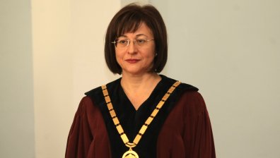 Конституционният съд вече има нов председател