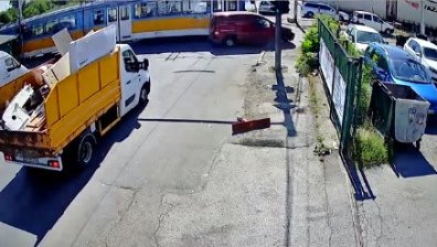 Ватман мачка коли на едно и също място в кв. "Дружба" в София (+ВИДЕО)