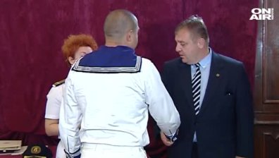 Наградиха спасителите от трагедията с падналия хеликоптер