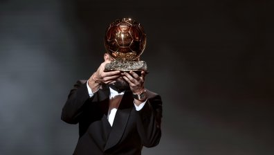 Връчват "Златната топка" на 30 октомври, промениха критериите за избора