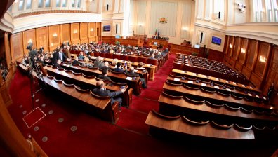 В НС започват дебатите по вота на недоверие