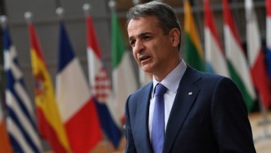 Мицотакис: Гръцката икономика "няма да затвори отново" заради Ковид-19