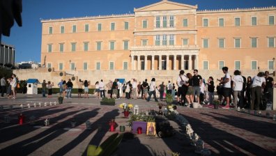 Митинг на солидарност за гладуващия баща на загинал българин в Гърция