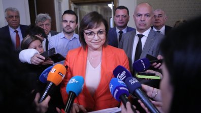 Нинова към ГЕРБ: Внасяте хаос в реда, с нас игрички няма да си играете