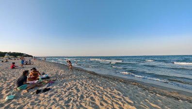 Българите пътуват повече извън страната, чужденците все по-често идват у нас