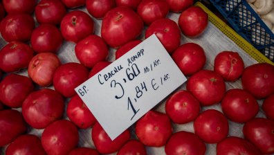 "Колкото беше в лева, сега е в евро": Кошницата стигна 61 евро, цените растат