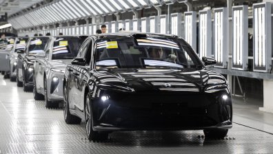 Продажбите на китайски коли в Русия се свиха с 23%