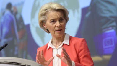 Фон дер Лайен: Единен европейски център трябва да координира борбата с трафика на мигранти