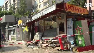 Няколко магазина са с щети след взрива на газова бутилка в дюнерджийница