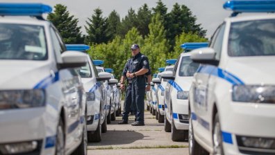 В София хванаха трима мъже в измама с внос на коли от САЩ