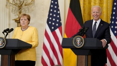 Байдън и Меркел заедно срещу Русия: Няма да позволим да използва енергетиката като оръжие