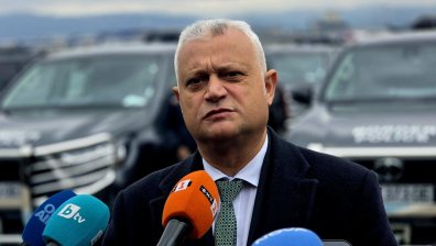 Дечев каза за натиска от мигранти към България заради конфликта в Близкия изток