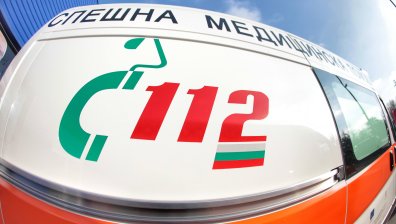 Пияна шофьорка обърна линейка в Асеновград