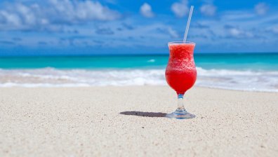 АНКЕТА: Къде предпочитате да прекарвате морската си почивка?