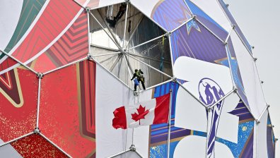 16 града посрещат Мондиал 2026: Домакините са готови за футболната еуфория