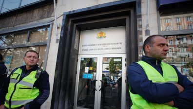 Обявяват мерки в енергетиката заради кризисните цени на тока