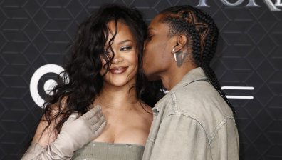 Риана зарадва любимия си A$AP Rocky с нестандартен подарък (+ВИДЕО)
