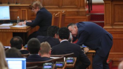 Шенген отново е на дневен ред за депутатите, решават дали да изслушат Гълъб Донев