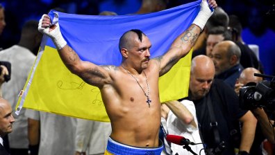 Украински боксьор скочи на Усик: Тайсън ще те изпрати във Върховната рада с вазелин