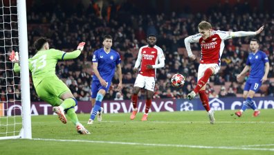 Лесна победа на "Арсенал" срещу "Динамо" (Загреб) при дебюта на Канаваро