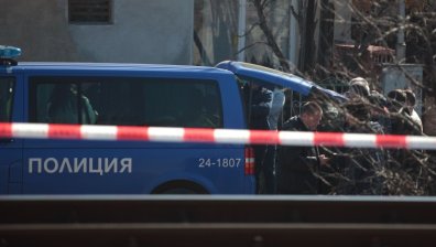 Задържаха шестима души с ОПГ за склоняване към разврат