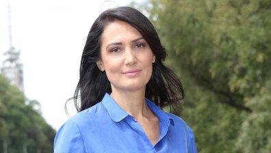 Доника Ризова връчи награда в ученическия конкурс Работилница за репортери