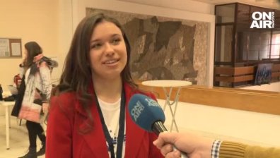 На фона на войната: Учат десетки студенти у нас как да са по-активни граждани