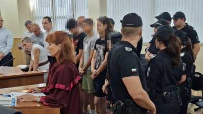 Бръснали му веждите и гасили фасове по тялото: Младежите от Пловдив се гаврили с Георги Кузев