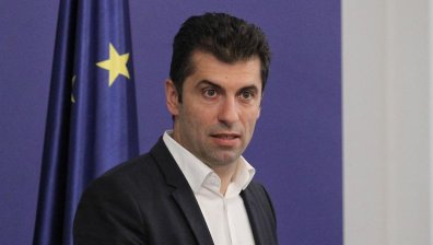 Петков отлага визитата си в Азербайджан, отива в НС да подкрепя Никола Минчев