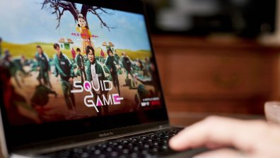 Медийните титани в САЩ хвърлят милиарди долари за стрийминг, но ще си ги върнат ли?