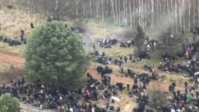 Полша ограничи достъпа и затвори един граничен пункт с Беларус