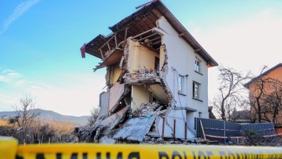 Трагедията с взрива в Банкя не е свързана с природния газ?